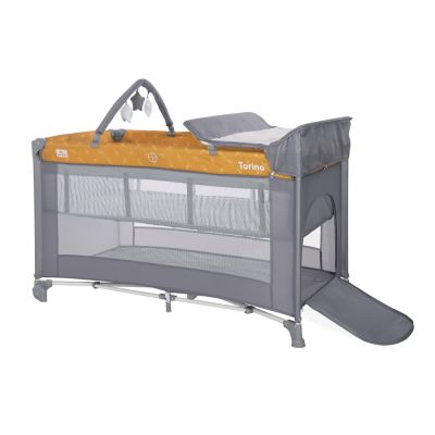 Patut Torino Plus Lemon Curry Floral pliabil, cu 2 nivele, roti cu sistem de blocare, masuta de infasat, accesorii incluse Patut Torino Plus Lemon Curry Floral pliabil, cu 2 nivele, roti cu sistem de blocare, masuta de infasat, accesorii incluse