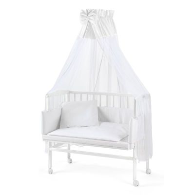 Patut co-sleeping Waldin, 90x55 cm, fag, vopsea certificata, roti, saltea, accesorii incluse, laterala detasabila, alb