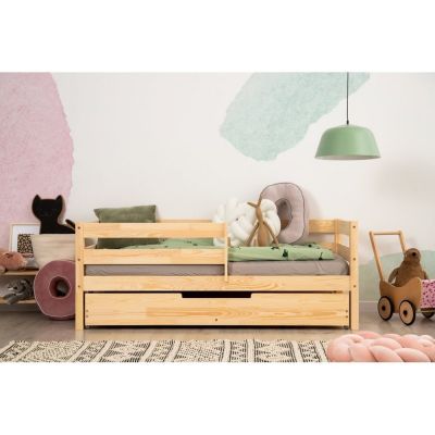 Pat pentru copii în culoare naturală din lemn de pin cu spațiu de depozitare 180x190 cm Mila CPD – Adeko