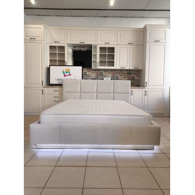 PAT TAPITAT TINA 2 CREM DESCHIS  160/200CM  fara saltea CU LED