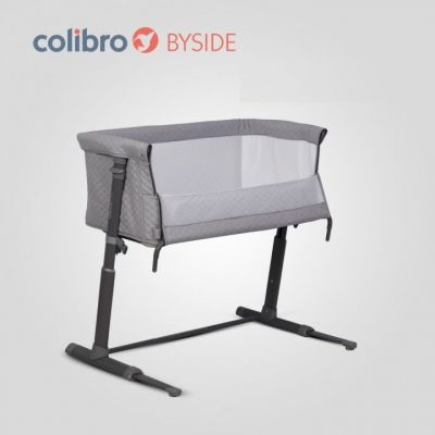Patut Co-Sleeper 2 in 1 pentru copii Colibro BySide Bassinet, cu saltea inclusa, inaltime reglabila pe 9 nivele si unghi de inclinare de 30 de grade, sistem automat de retractare picioare, dimensiune 93 x 58 cm, Dove