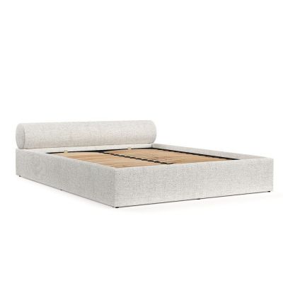 Pat matrimonial crem tapițat cu spațiu de depozitare cu somieră 180x200 cm Solvo – Maison de Rêve