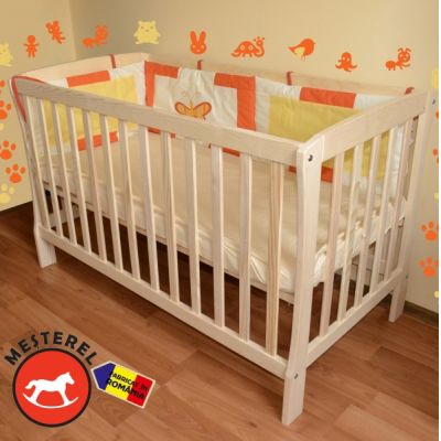 Patut din lemn pentru bebelusi Mos Ene Junior Natur, atasabil atasa la patul parintilor, cu o laterala detasabila, transformabil in pat junior, suport de saltea reglabil pe 3 nivele, adaptabil la inaltimea patului parintilor